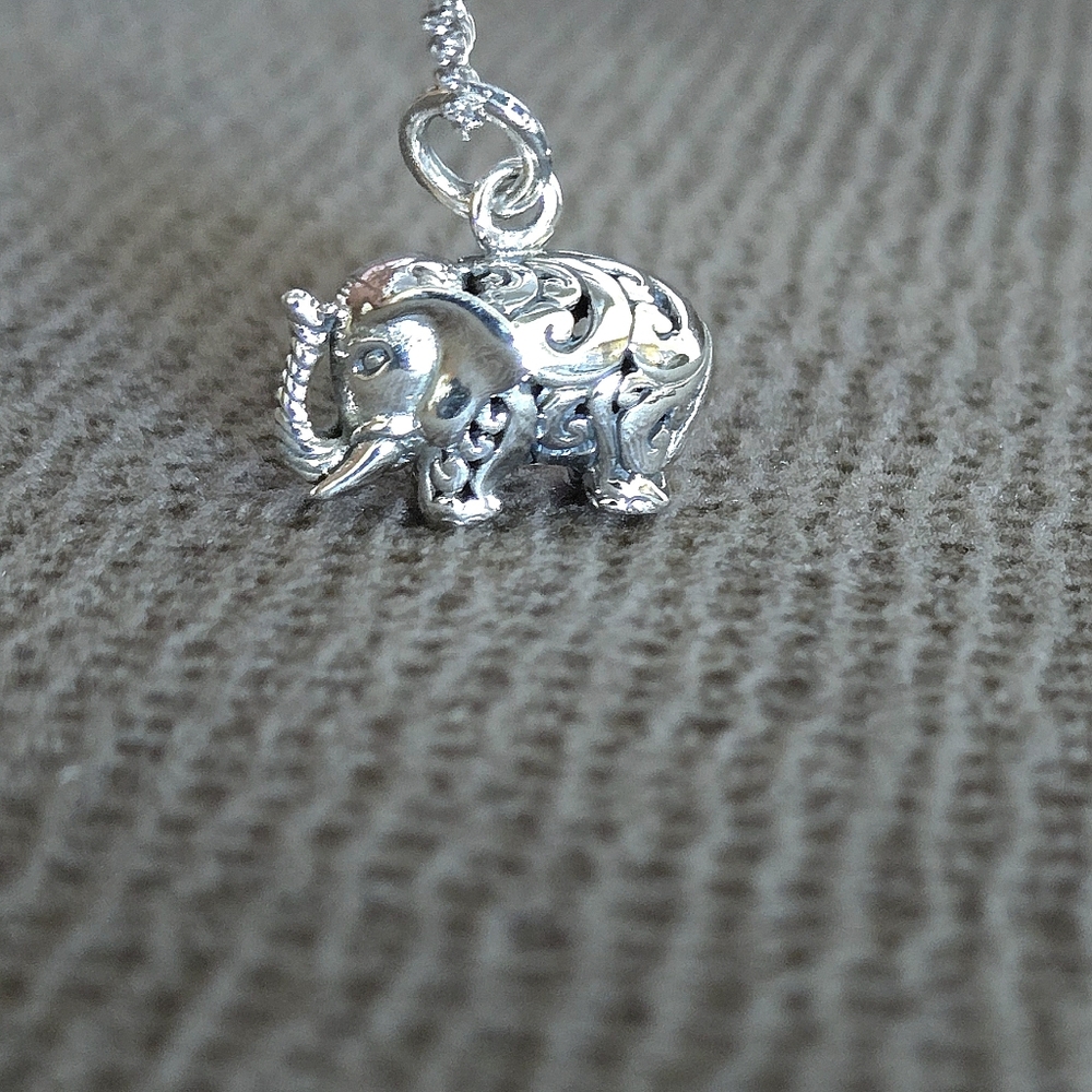 Annika Witt Sterling Silver🤍 Elephant🐘 Pendant Necklace - NIB - Picture 3 of 15